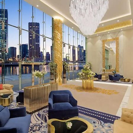 Luxury Hotel Apartment With A Canal View Dubai Ngoại thất bức ảnh