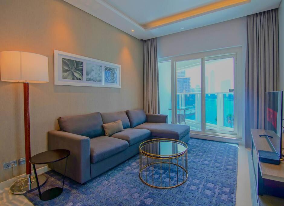 Luxury Hotel Apartment With A Canal View Dubai Ngoại thất bức ảnh