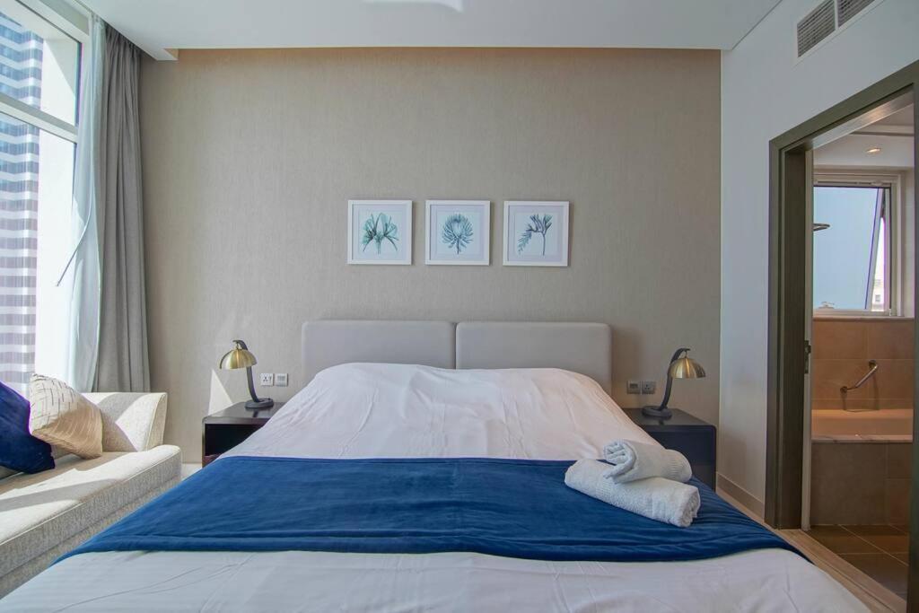 Luxury Hotel Apartment With A Canal View Dubai Ngoại thất bức ảnh