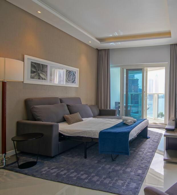 Luxury Hotel Apartment With A Canal View Dubai Ngoại thất bức ảnh